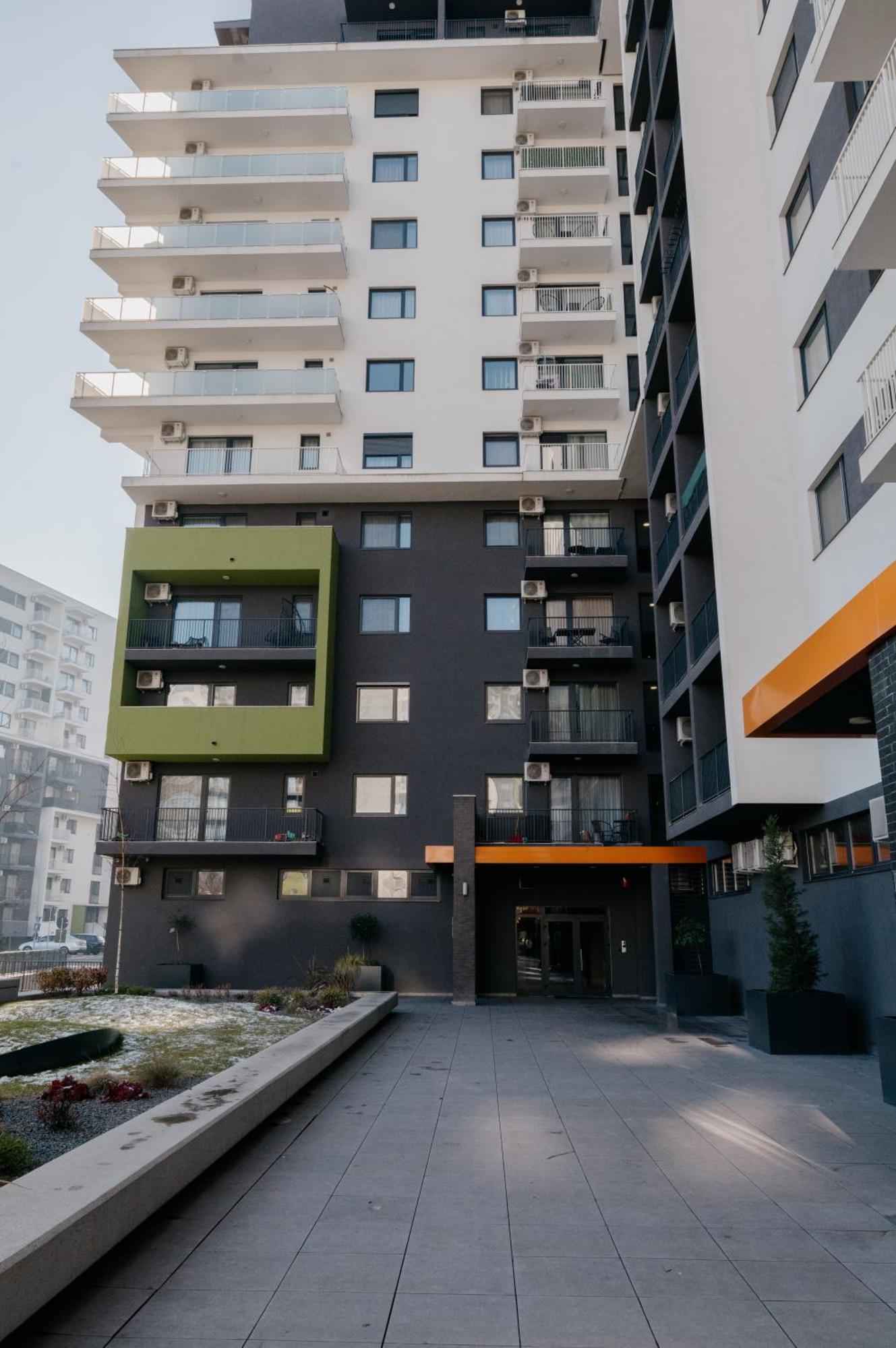 Royal Blue Property Oradea Εξωτερικό φωτογραφία