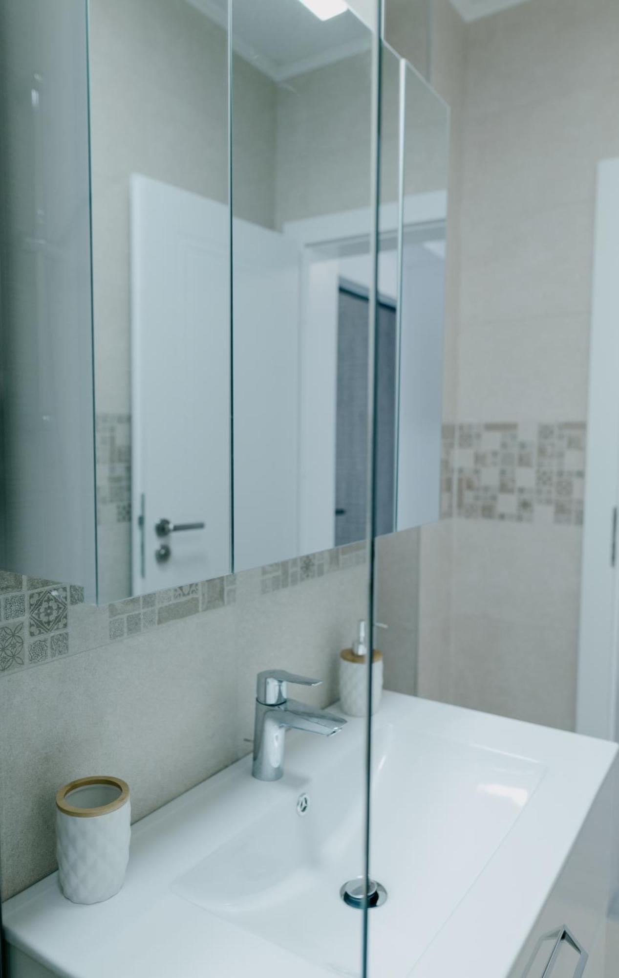 Royal Blue Property Oradea Εξωτερικό φωτογραφία
