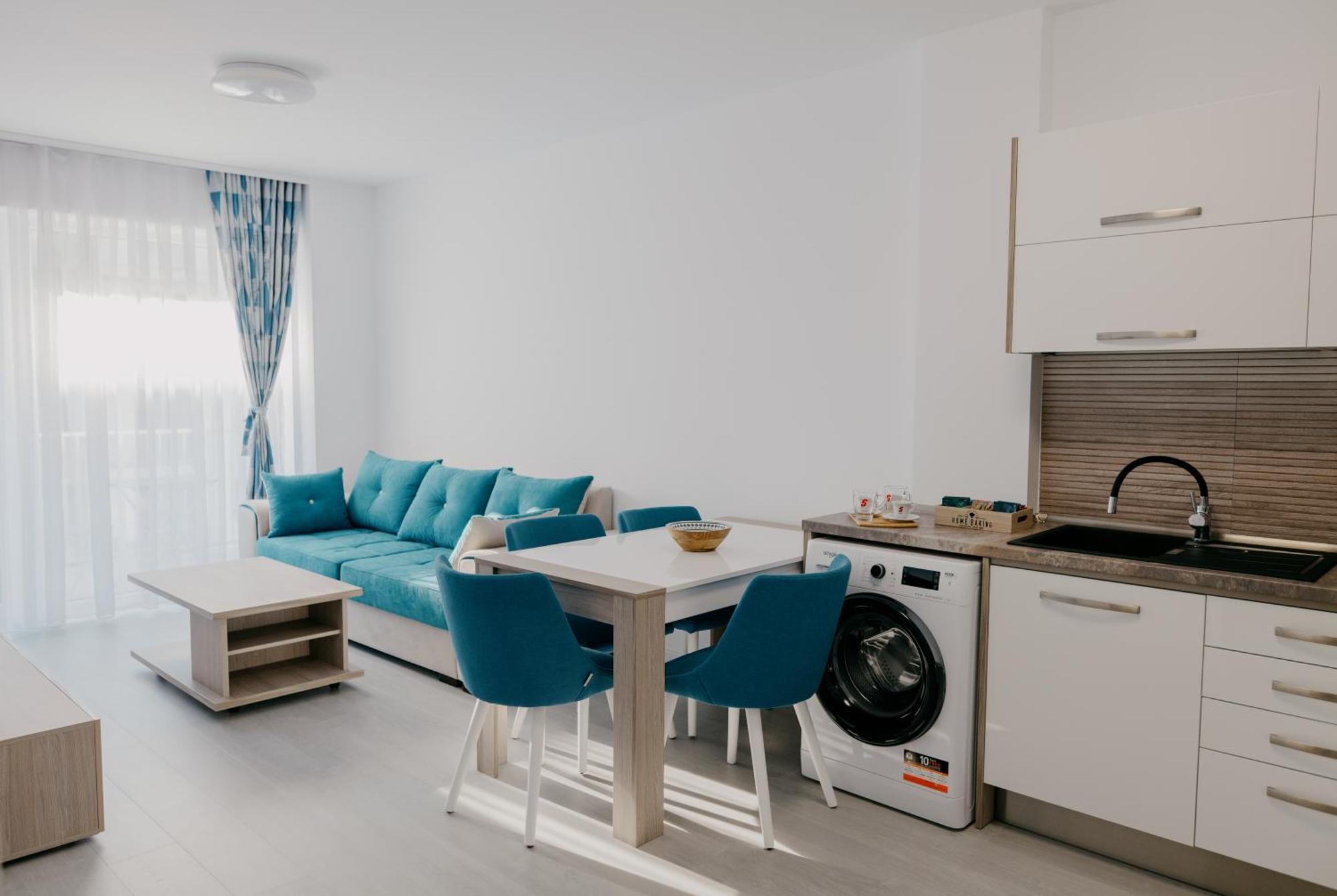Royal Blue Property Oradea Εξωτερικό φωτογραφία