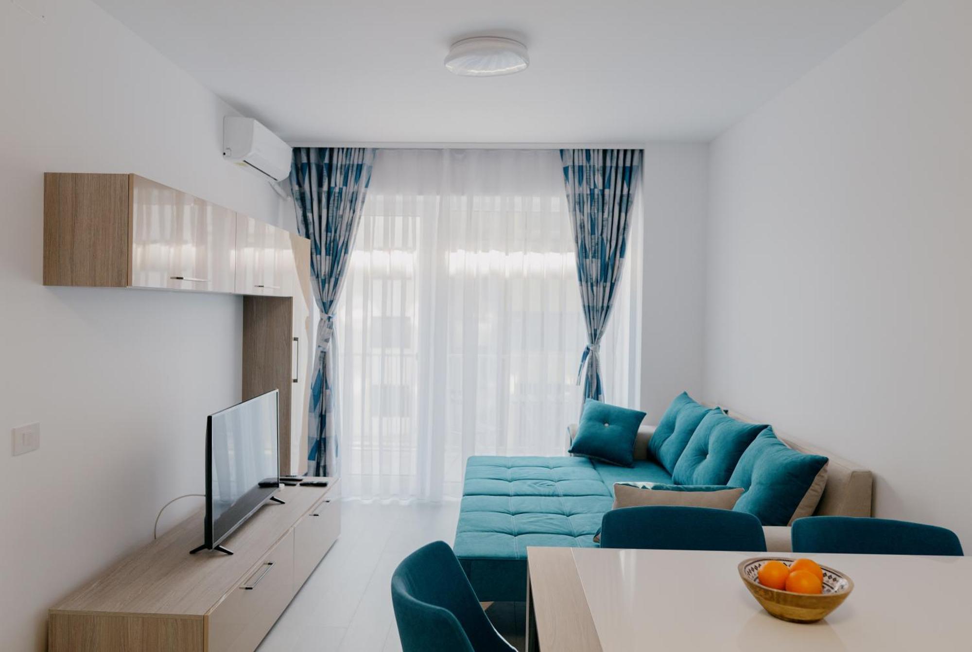 Royal Blue Property Oradea Εξωτερικό φωτογραφία